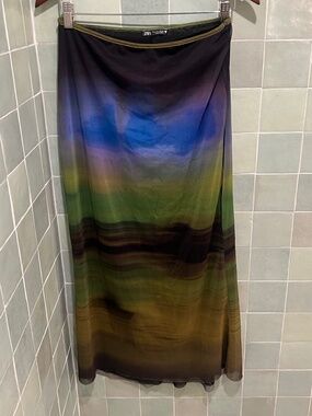 ZARA / Tulle Skirt / Size L